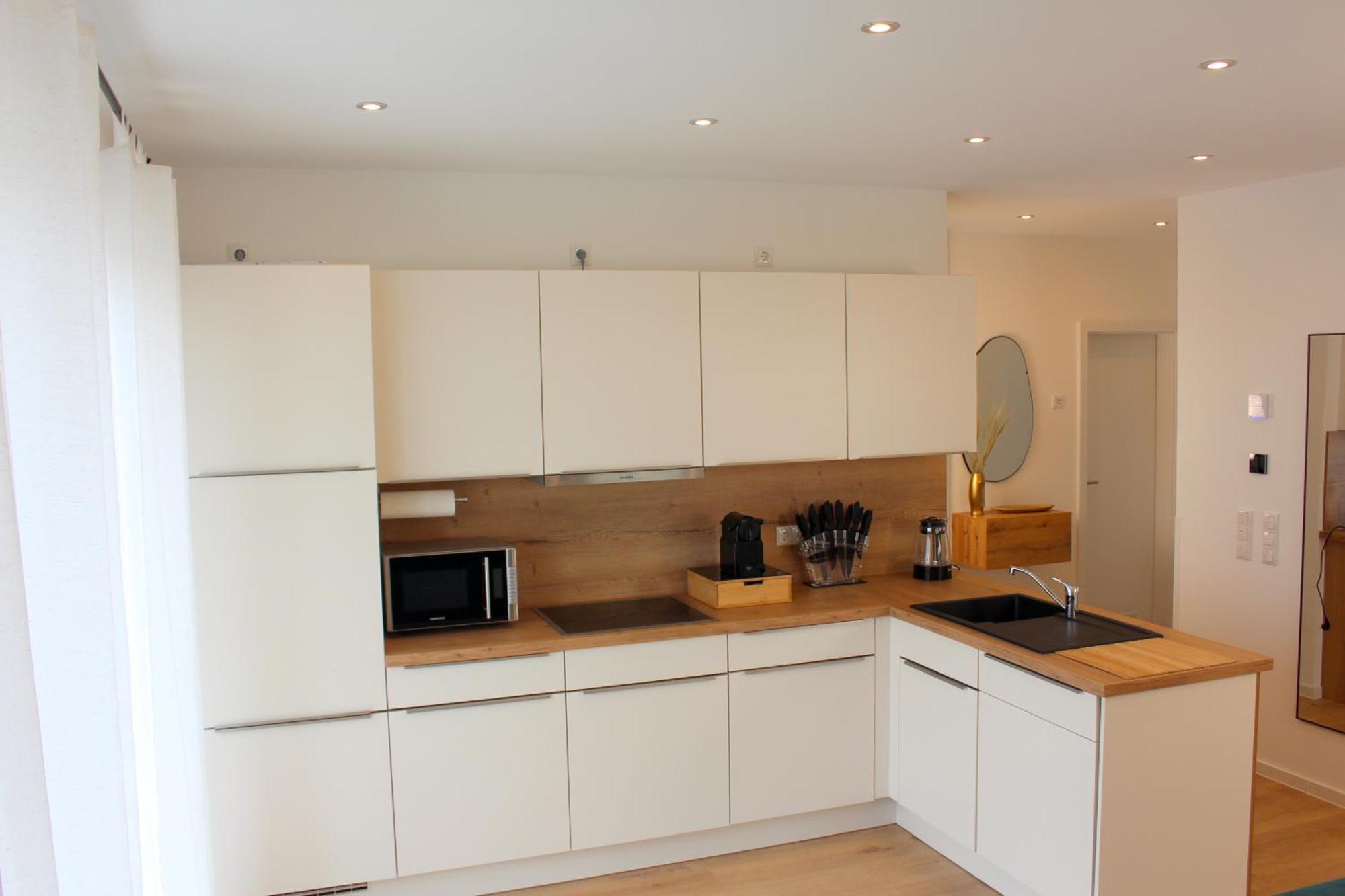Apartment Mit Voll Ausgestatetter Kueche, Badewanne, Balkon, Parkplatz Vor Dem Haus, Ruhig Gelegen, Ada4 쿨름바흐 외부 사진