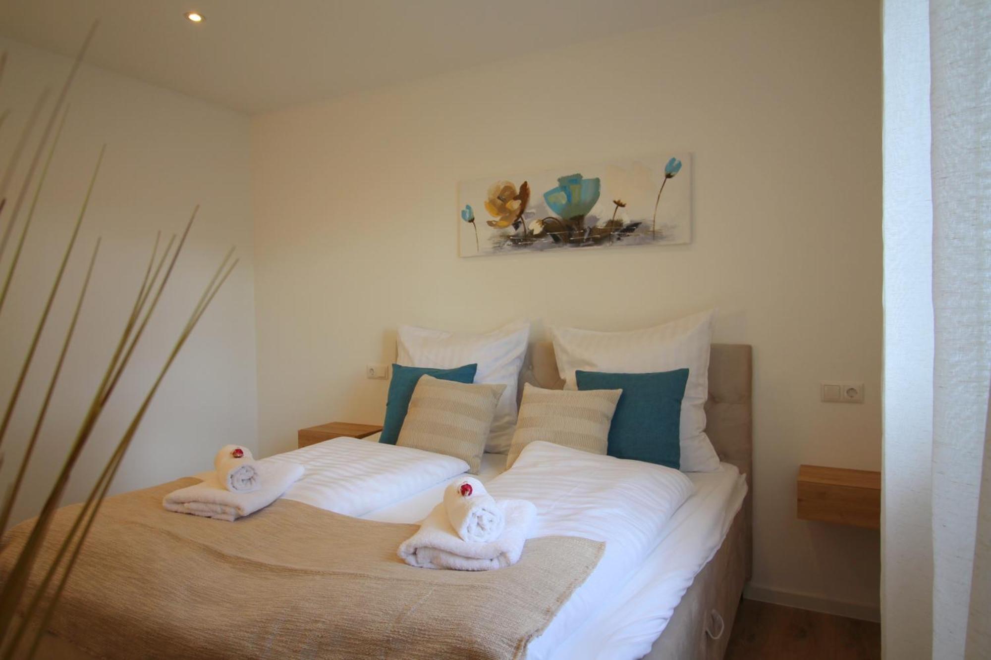 Apartment Mit Voll Ausgestatetter Kueche, Badewanne, Balkon, Parkplatz Vor Dem Haus, Ruhig Gelegen, Ada4 쿨름바흐 외부 사진