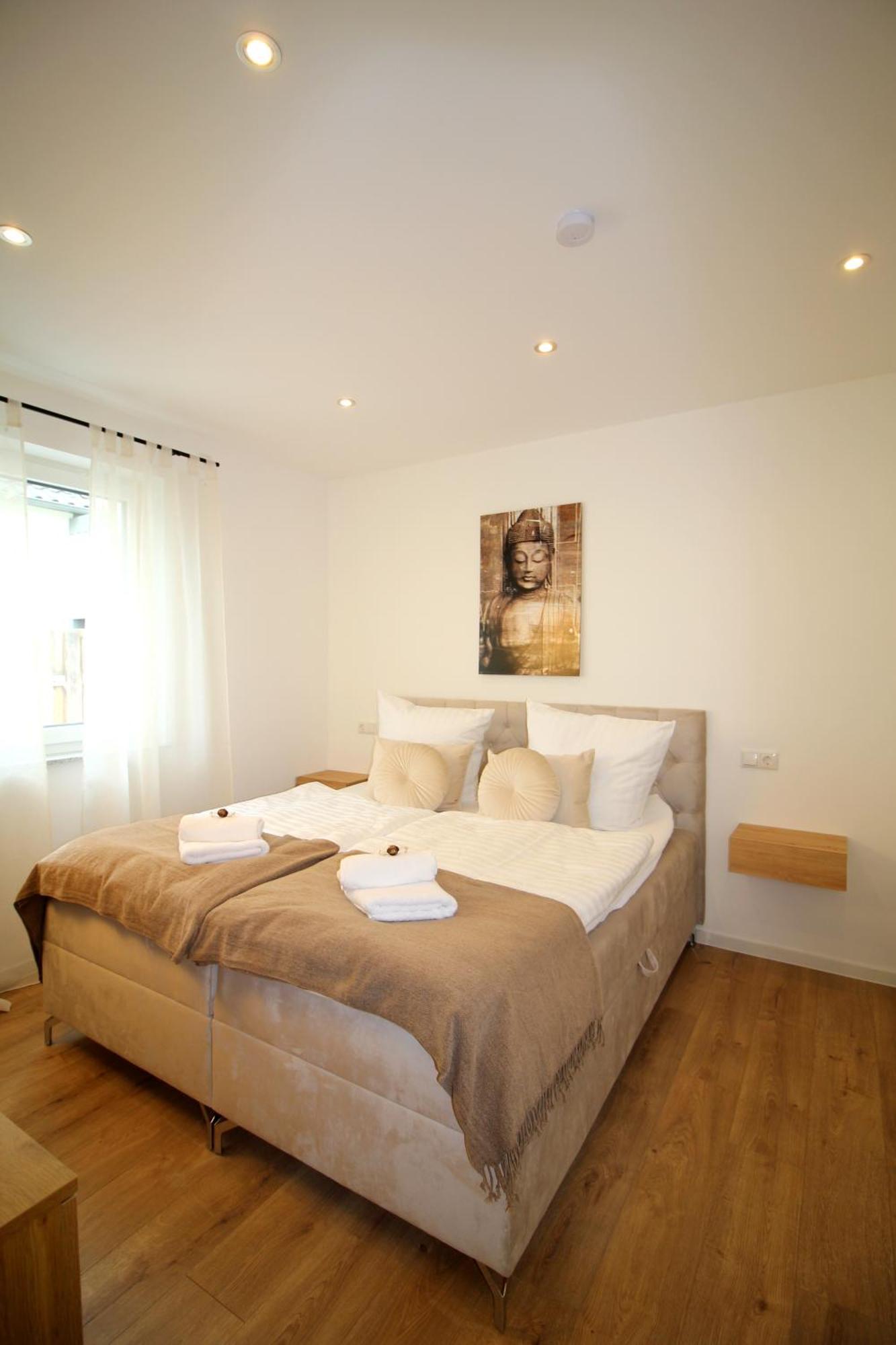 Apartment Mit Voll Ausgestatetter Kueche, Badewanne, Balkon, Parkplatz Vor Dem Haus, Ruhig Gelegen, Ada4 쿨름바흐 외부 사진